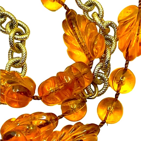 Molded Plastic Amber Bead Beaded Leaf Leaves Multistrand Gold Tone Necklace - Picture 3 of 5
